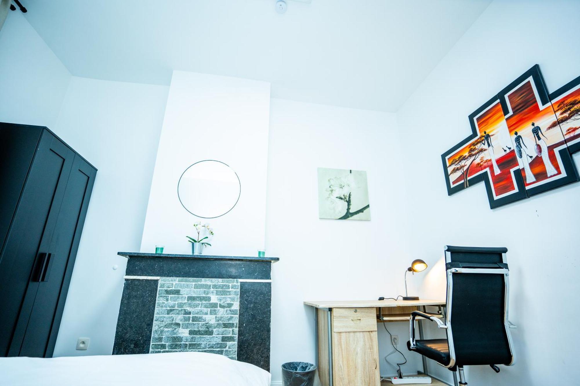 Chambre R1 Avec Salle De Bain Partagee Pres De L'Hopital De La Citadelle A Liège Zewnętrze zdjęcie